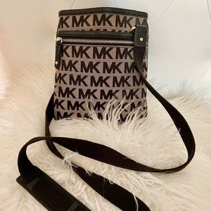 Michael Kors Crossbody Bag